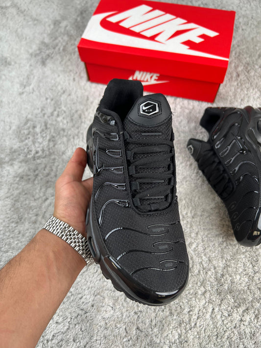 Nike Tn full black
