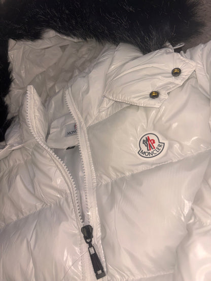 Chaqueta Moncler brillante blanca