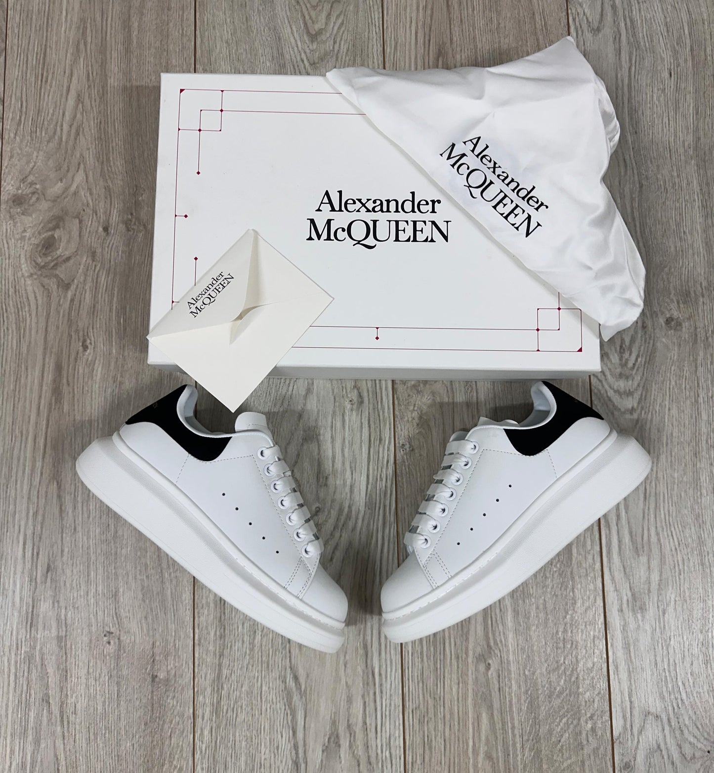 ALEXANDER MCQUEEN 🤍