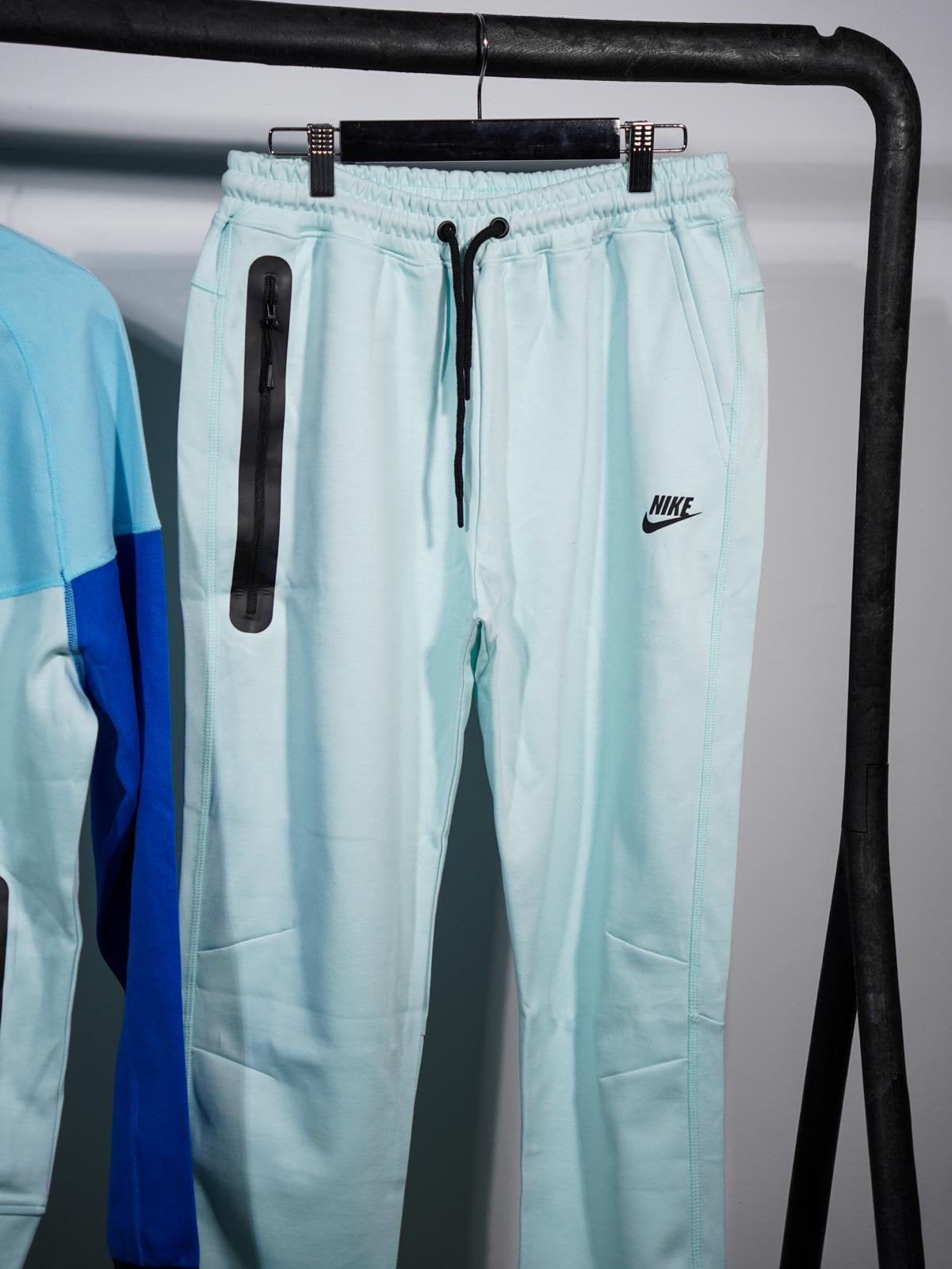 Chandal Nike tech