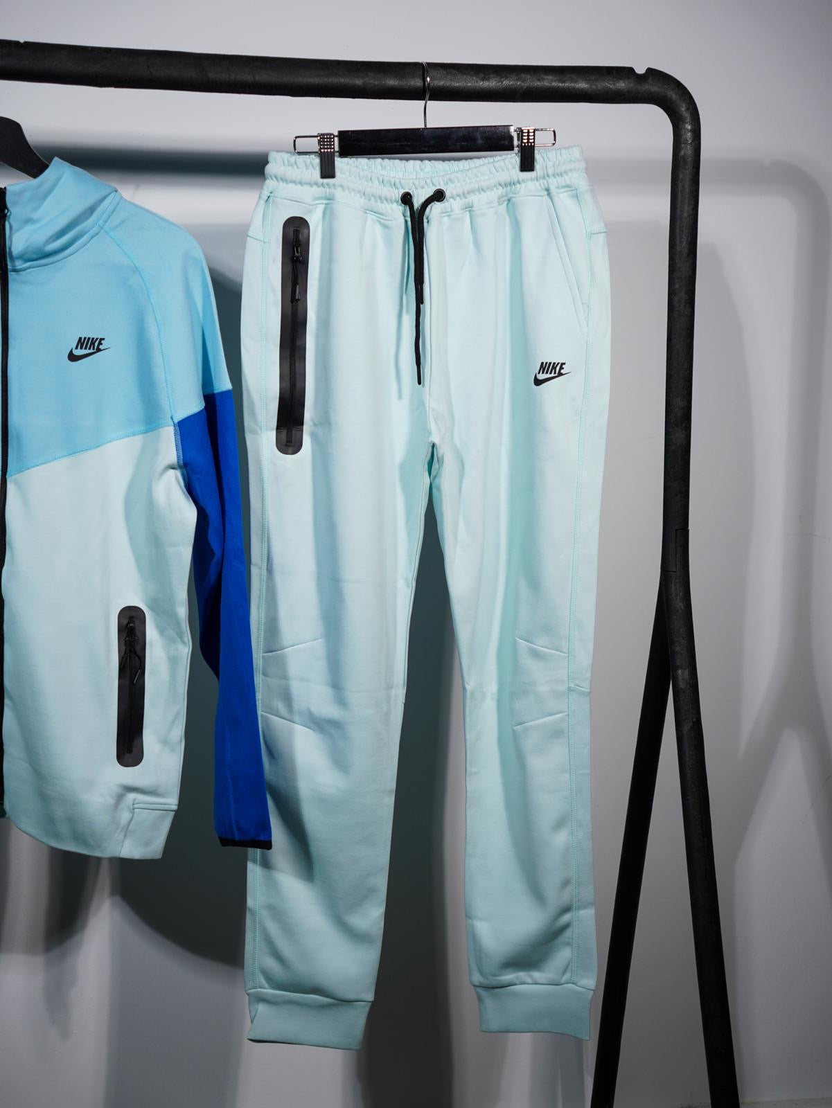 Chandal Nike tech