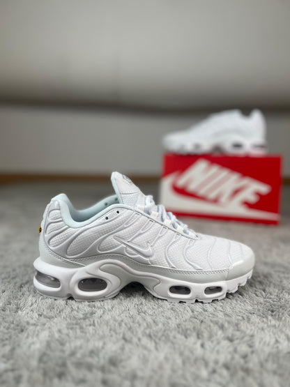 Nike Tn full white