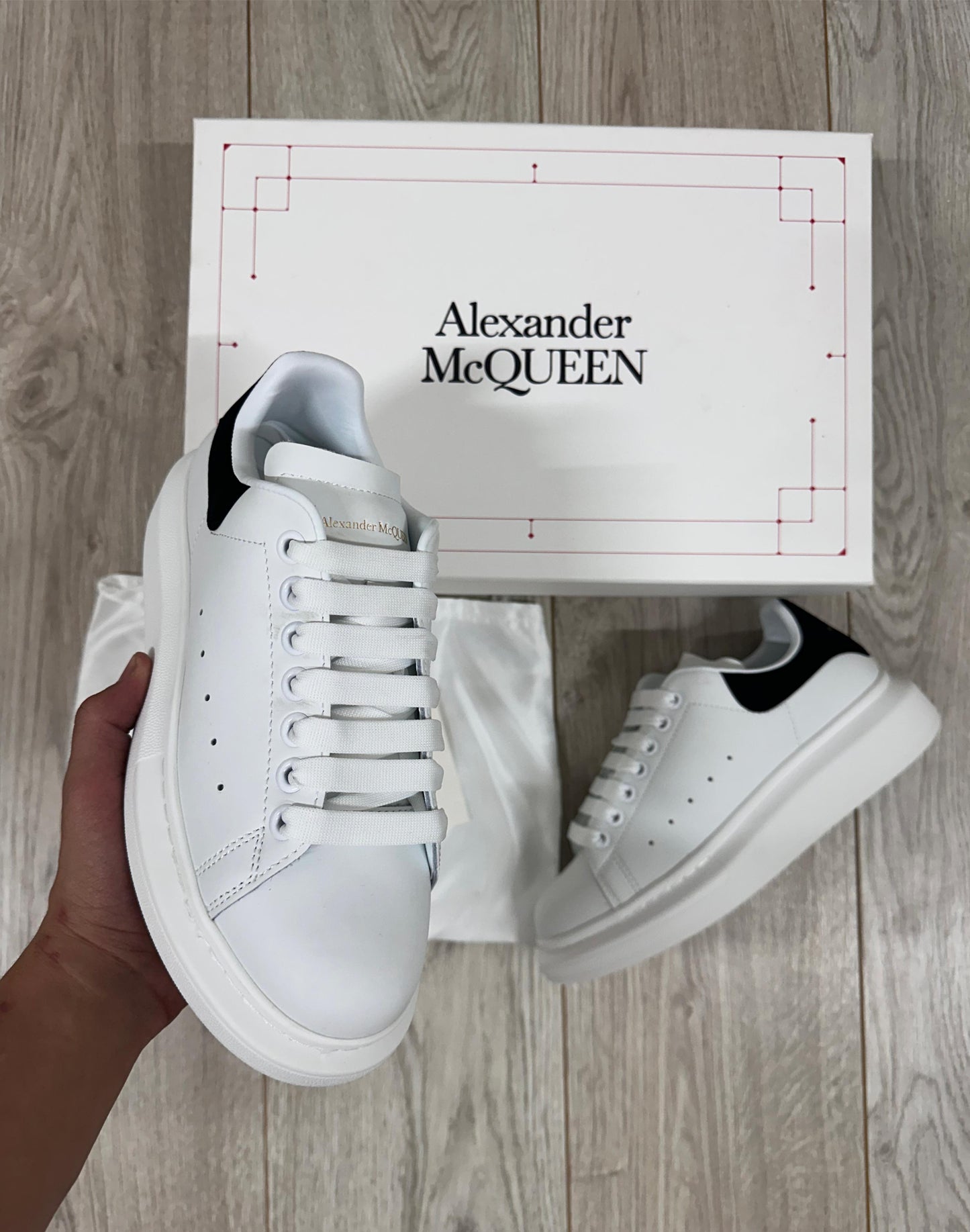 ALEXANDER MCQUEEN 🤍
