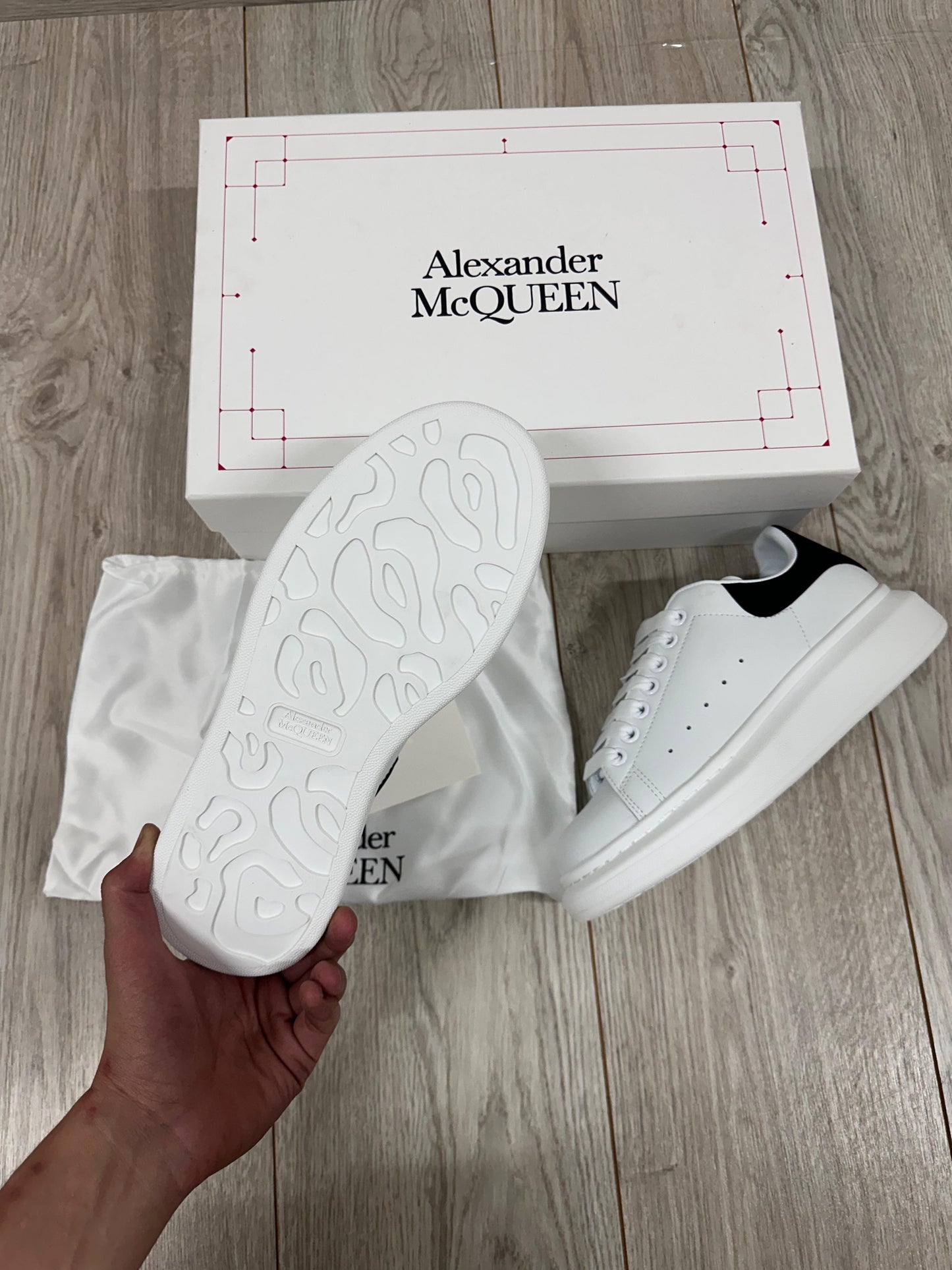 ALEXANDER MCQUEEN 🤍
