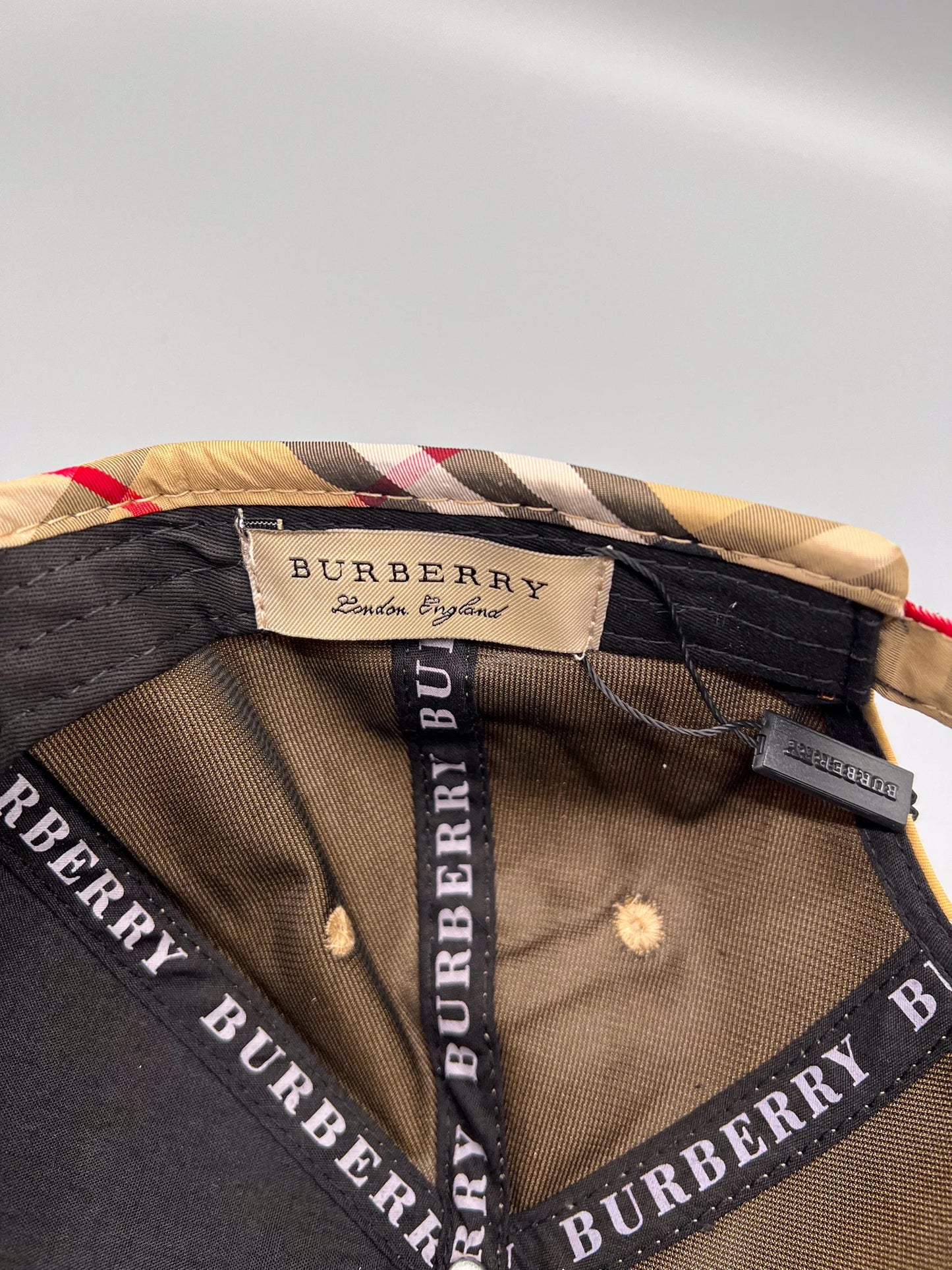 GORRA BURBERRY
