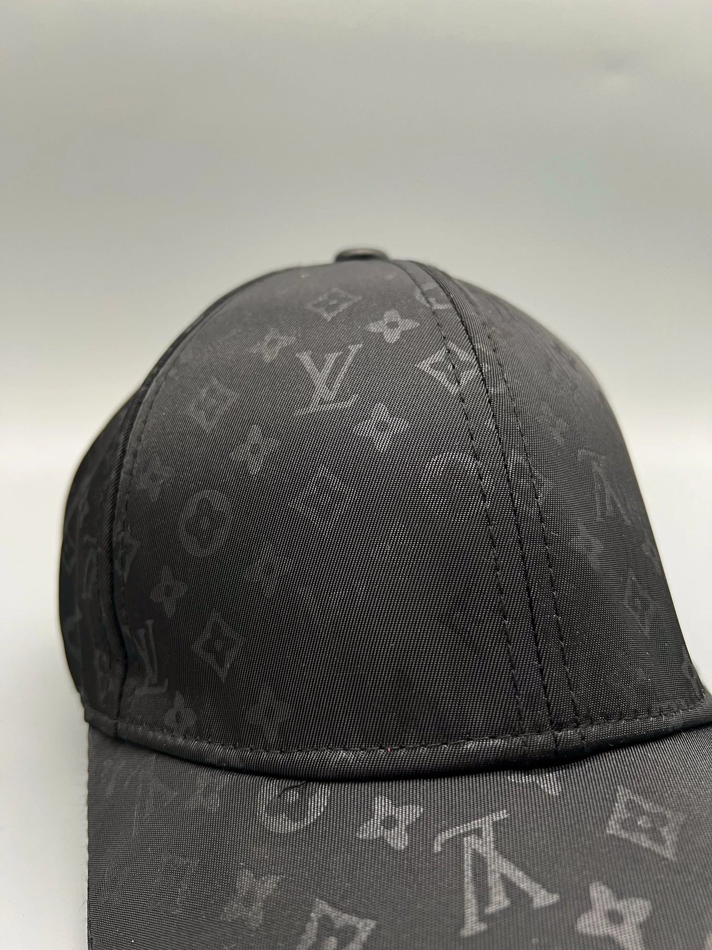 GORRA LV